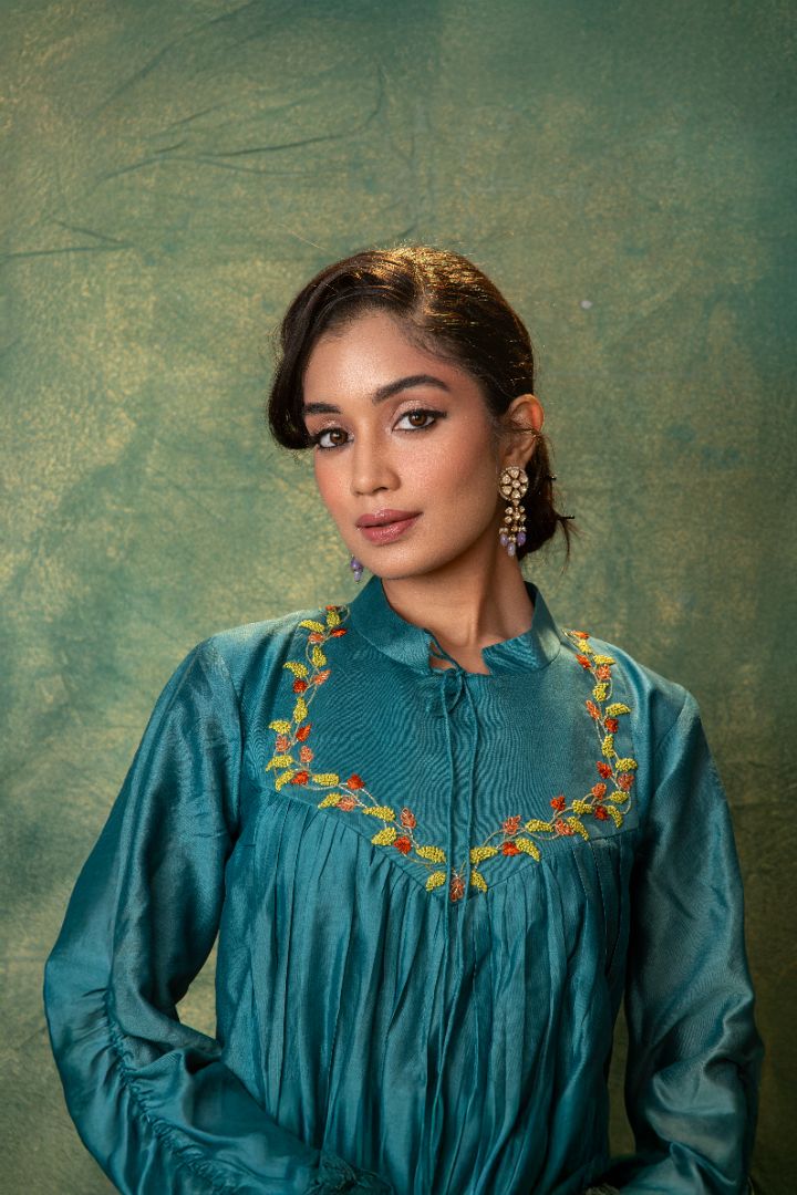 Teal chenderi embroidery kurta and pants