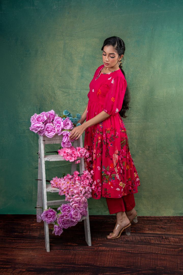 Reddish pink floral embroidery kurta and pants